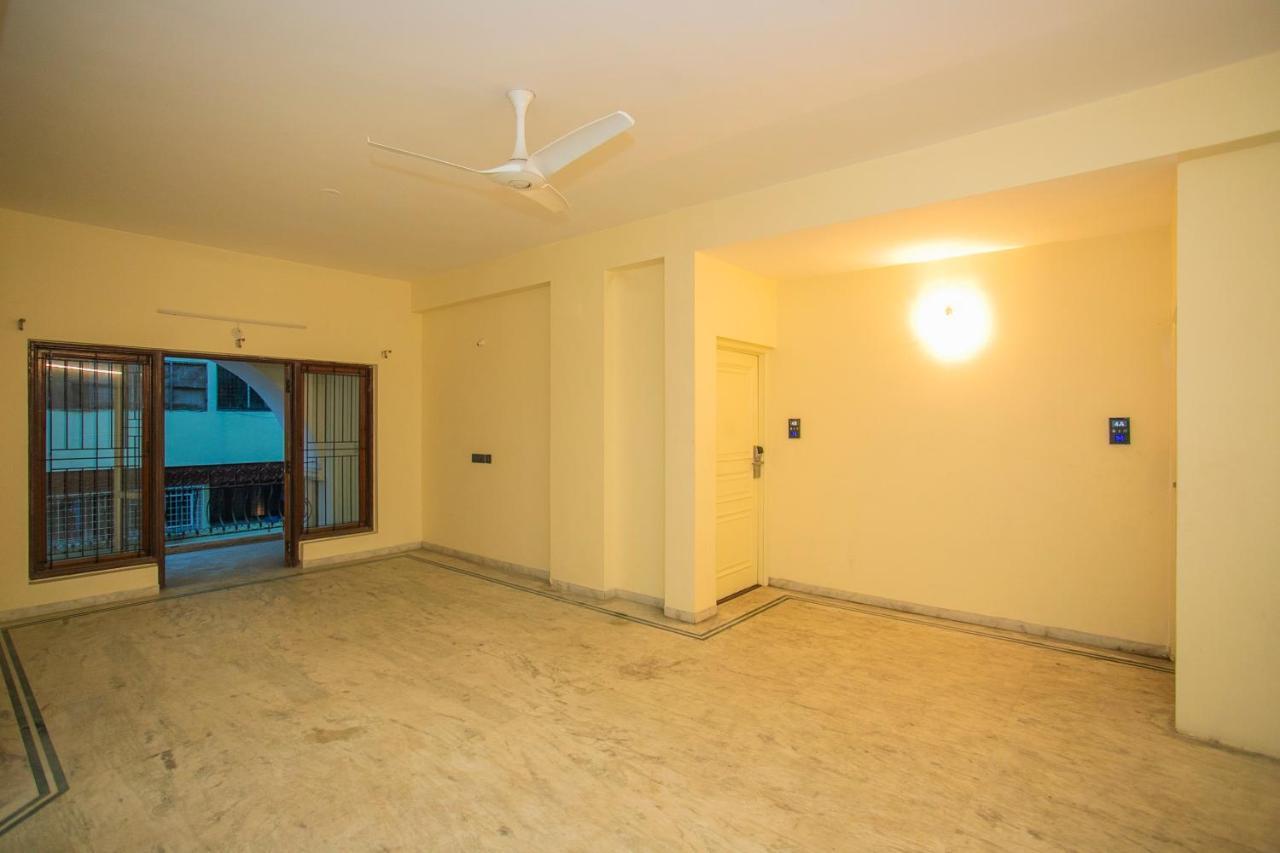 Collection O Premium Eden Au Lac Near Sri Someshwara Swami Temple Bangalore Exterior foto